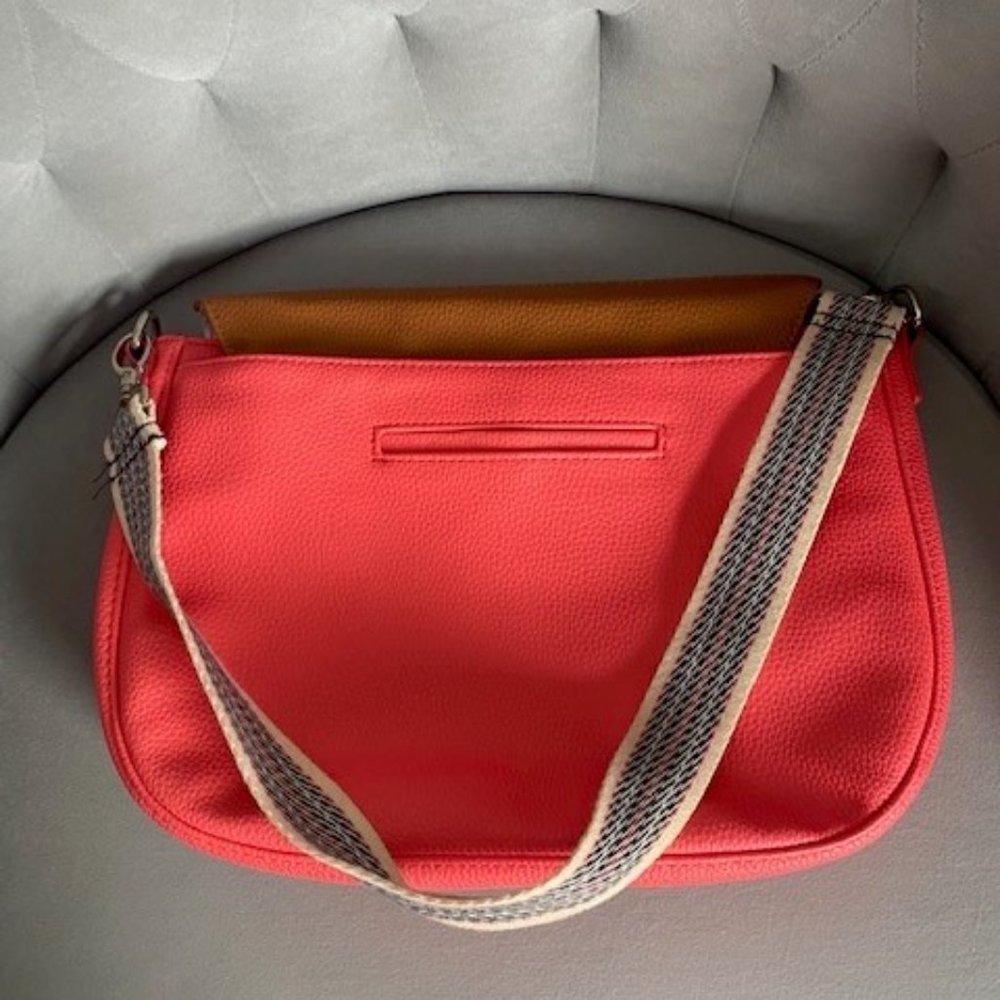 Thirty One Crossbody Purse - Picture 8 of 8
